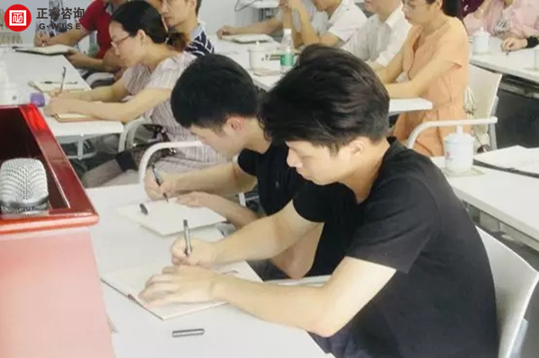 正睿商學(xué)院《贏在中層》公開課在廣州圓滿舉辦！