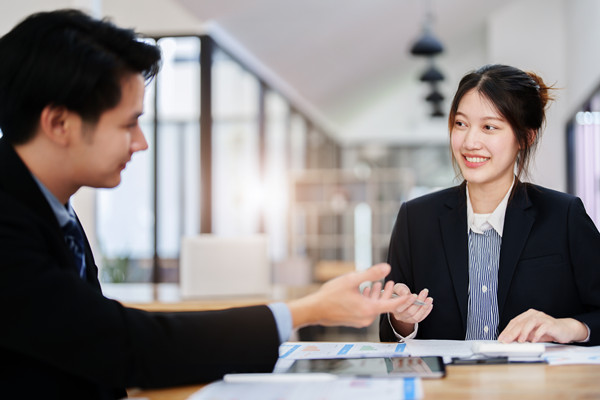 預(yù)算控制咨詢(xún)：協(xié)助企業(yè)建立控制體系，確保預(yù)算執(zhí)行