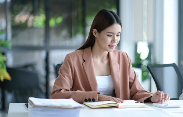 集團管控：統(tǒng)一財務管理，實現(xiàn)財務集中控制