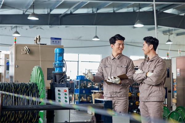 制造業(yè)管理新策略，引領(lǐng)企業(yè)高效運營，提升競爭力