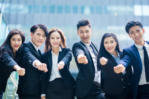 協(xié)同效應(yīng)：強(qiáng)化內(nèi)部溝通，打造高效協(xié)作團(tuán)隊(duì)