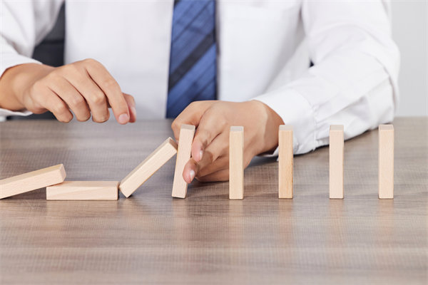 如何建立有效的風(fēng)險防控體系，保障集團(tuán)安全？