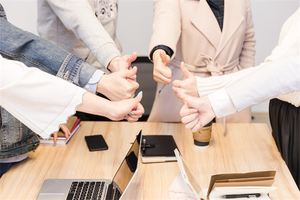 跨地域企業(yè)，如何制定統(tǒng)一的薪酬標(biāo)準(zhǔn)和政策？