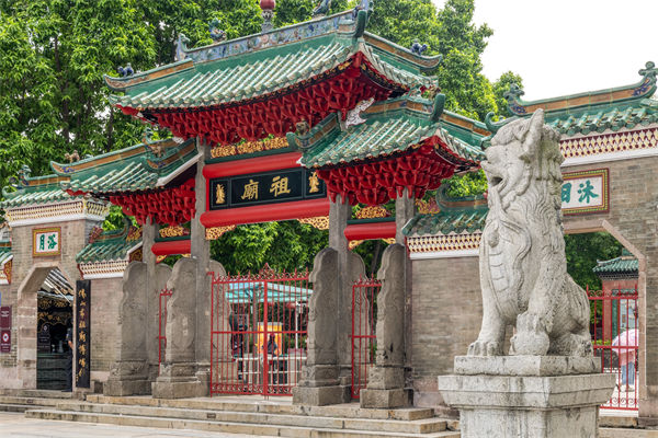 佛山戰(zhàn)略咨詢公司如何為企業(yè)定制長遠(yuǎn)戰(zhàn)略規(guī)劃？