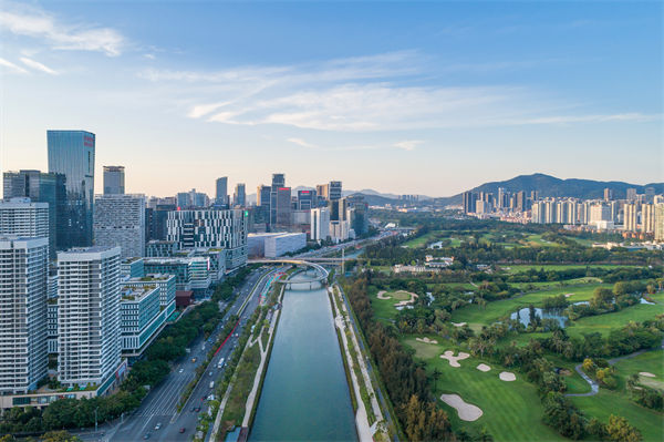 深圳精益生產(chǎn)咨詢公司如何幫助企業(yè)實(shí)現(xiàn)生產(chǎn)流程優(yōu)化？