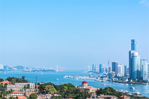 廈門營銷咨詢公司如何為企業(yè)定制精準(zhǔn)營銷策略？