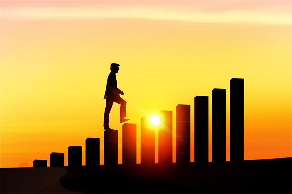 如何通過人力資源管理提升企業(yè)核心競爭力？