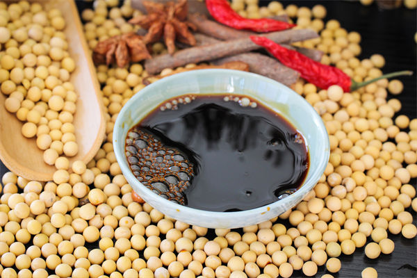 廠商回應(yīng)零添加醬油檢出鎘和砷，相關(guān)企業(yè)有何啟示？