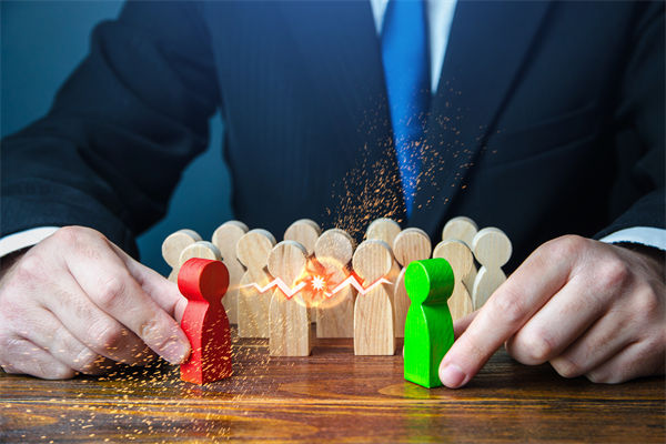 新老業(yè)務沖突不斷，企業(yè)戰(zhàn)略管理如何平衡布局？