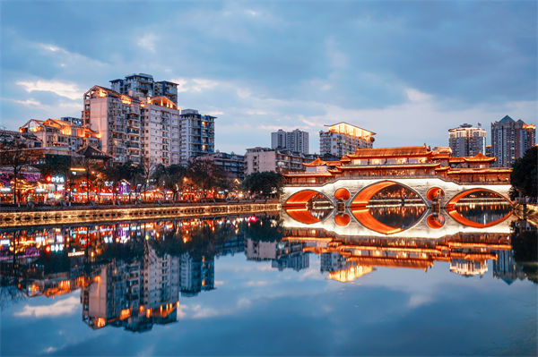 2025年新一線城市名單發(fā)布，對(duì)企業(yè)文化的啟示有？