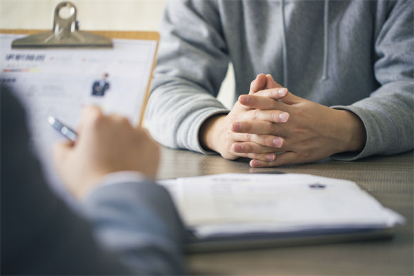 人社局回應(yīng)公司招聘35歲以上勿擾，企業(yè)管理怎么看？