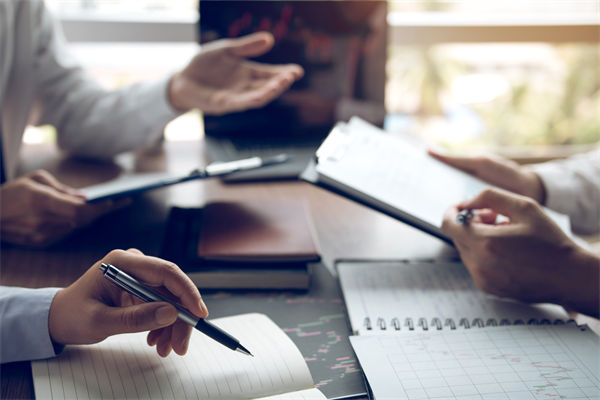 追求短期績效狂歡，企業(yè)正在付出哪些隱性代價(jià)？