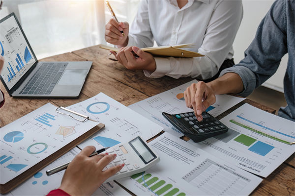 績效考評淪為形式主義，員工敷衍應付企業(yè)怎么破？